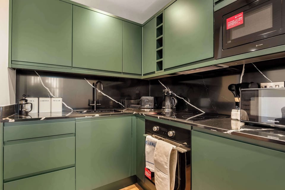 Fully equipped kitchen