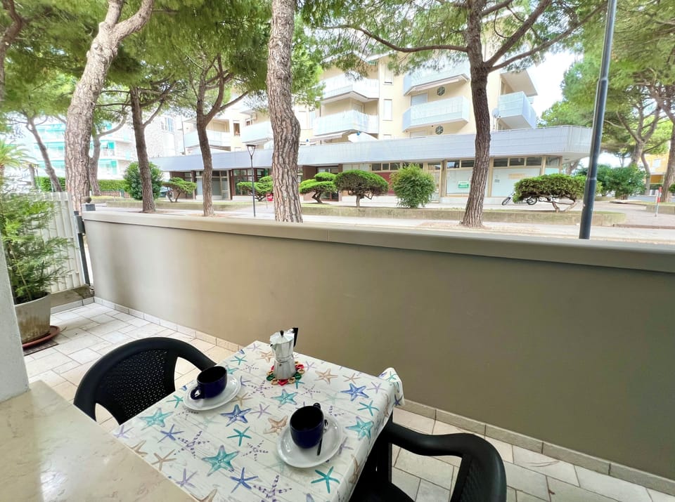 Apartment, 3 Bedrooms, Patio, Garden View | Outdoor dining
