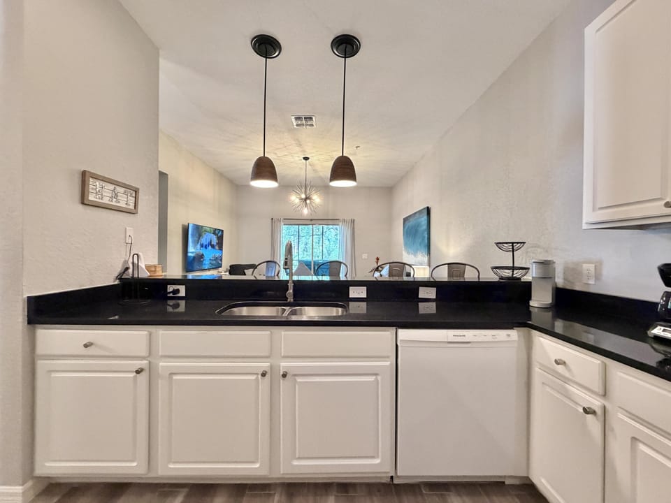 Modern kitchen with plenty of space.