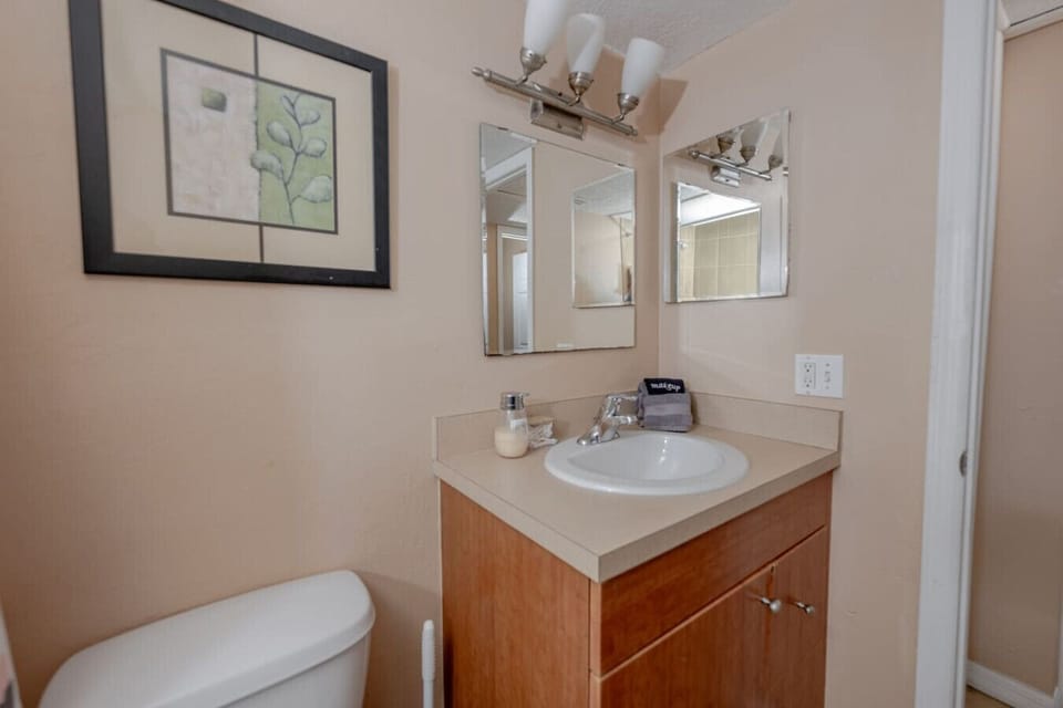 Bathroom: Every detail is curated to make your visitors feel pampered and right at home.