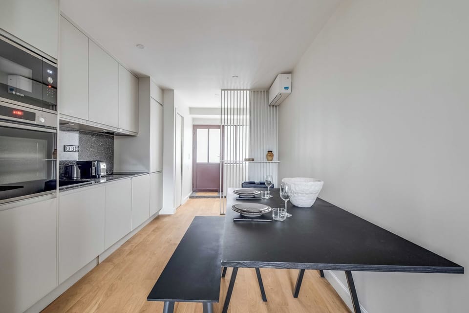 Apartment | Private kitchen | Coffee/tea maker, fridge, microwave, oven