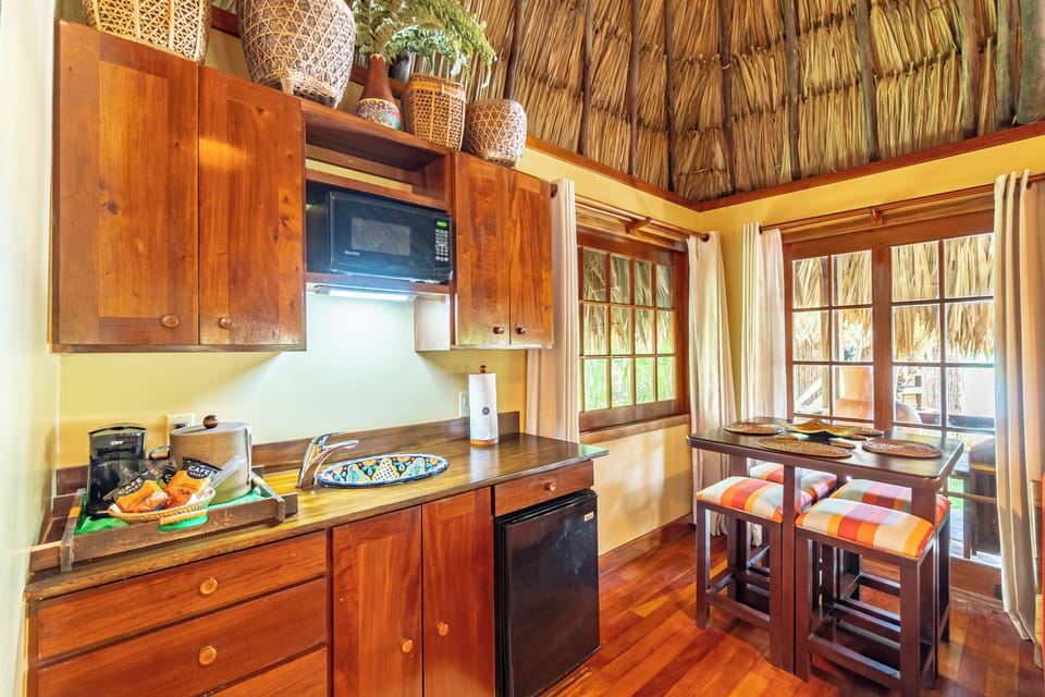 Grand Suite Premier | In-room safe, iron/ironing board, free WiFi, bed sheets