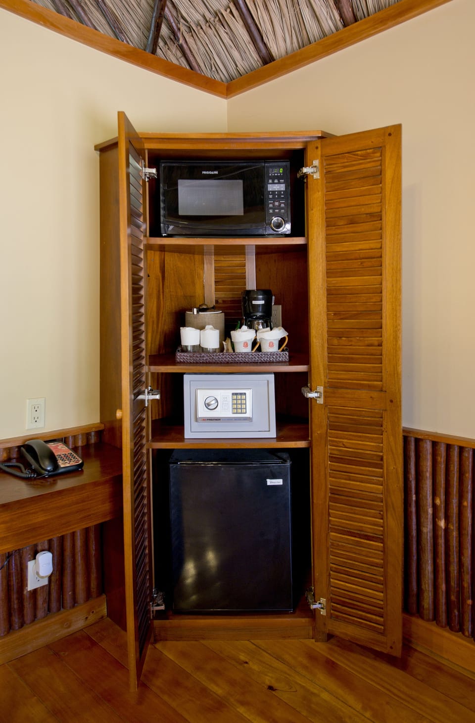 In-room safe, iron/ironing board, free WiFi, bed sheets