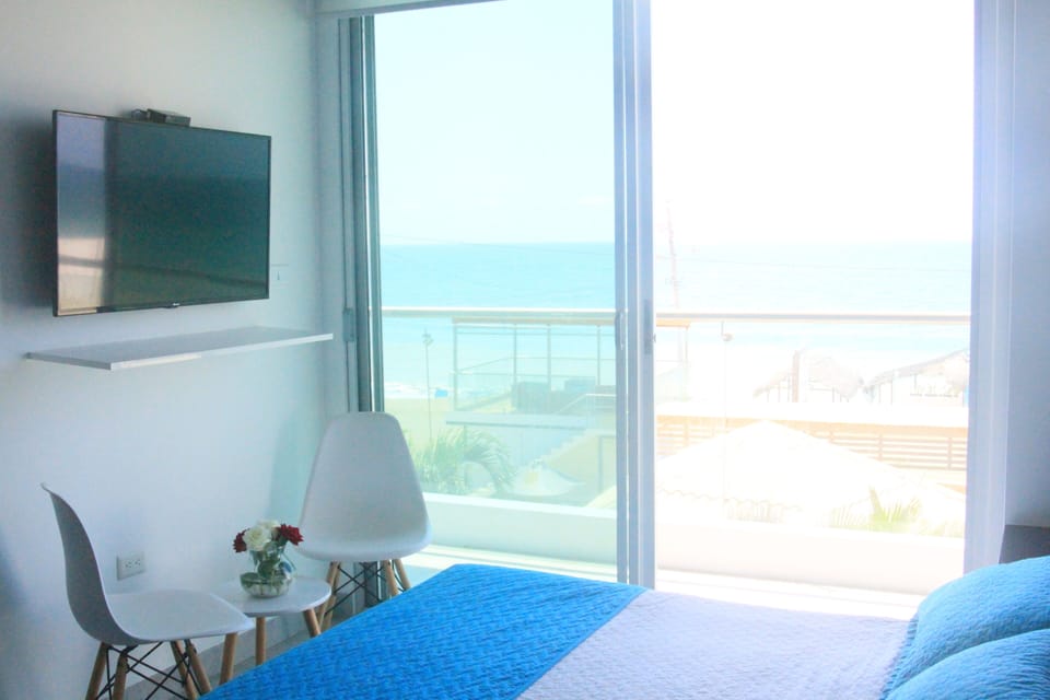 Romantic Double Room, 1 Double Bed, Ocean View | In-room safe, cribs (free), WiFi (free), bed sheets