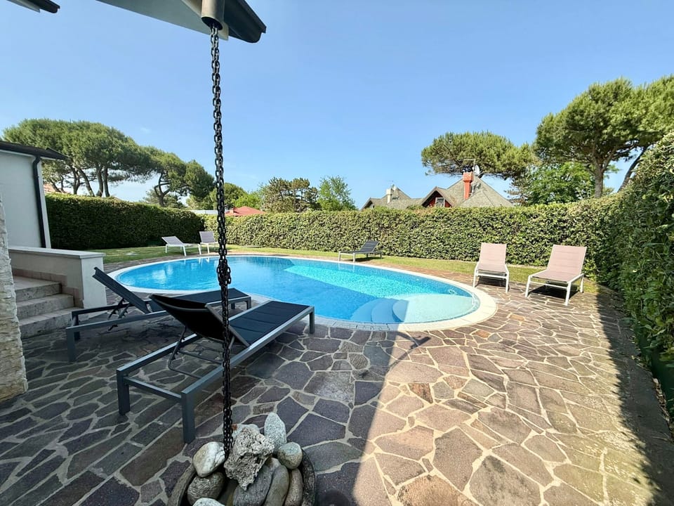 Villa, 4 Bedrooms, Private Pool, Garden View | Pool | Outdoor pool