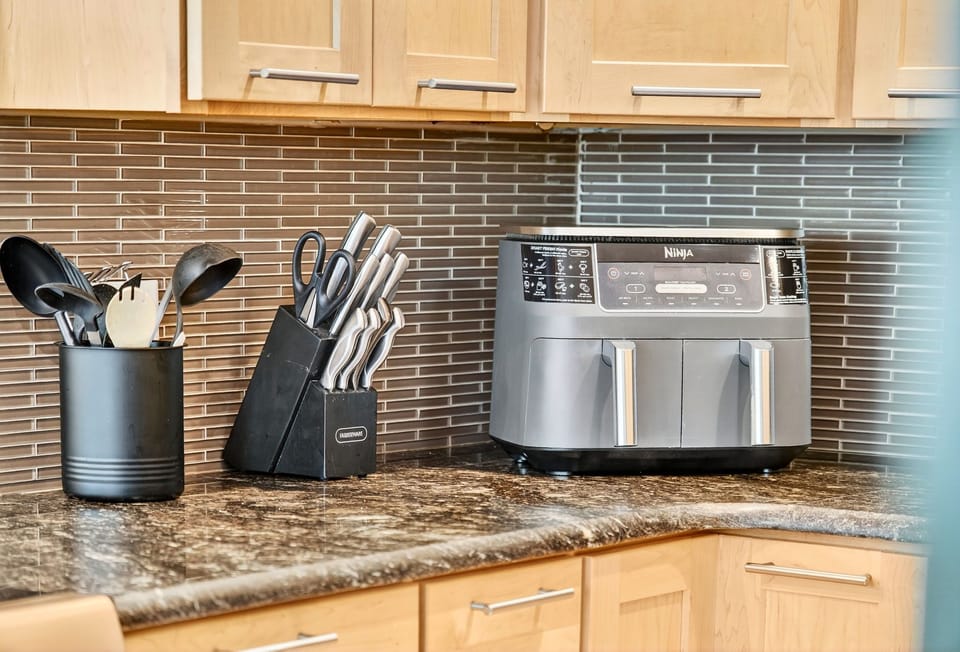 You will find everything to prepare homemade meals. 