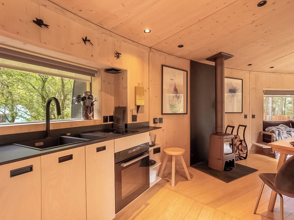 Kitchen area | Liberty - Treehouses, Chipping Norton