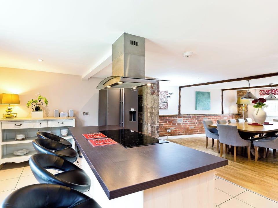 Large kitchen with breakfast area | Two Dales - Knockerdown Cottages, Carsington, near Ashbourne