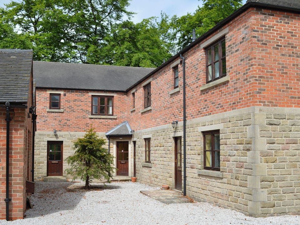 Attractive holiday home | Dove Cottage - Knockerdown Cottages, Carsington, near Ashbourne