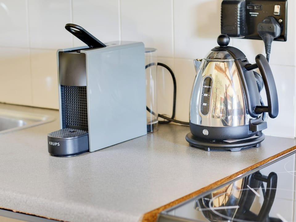 Kitchen area | Henry&rsquo;s Haunt - Harthill Hall, Alport, near Bakewell