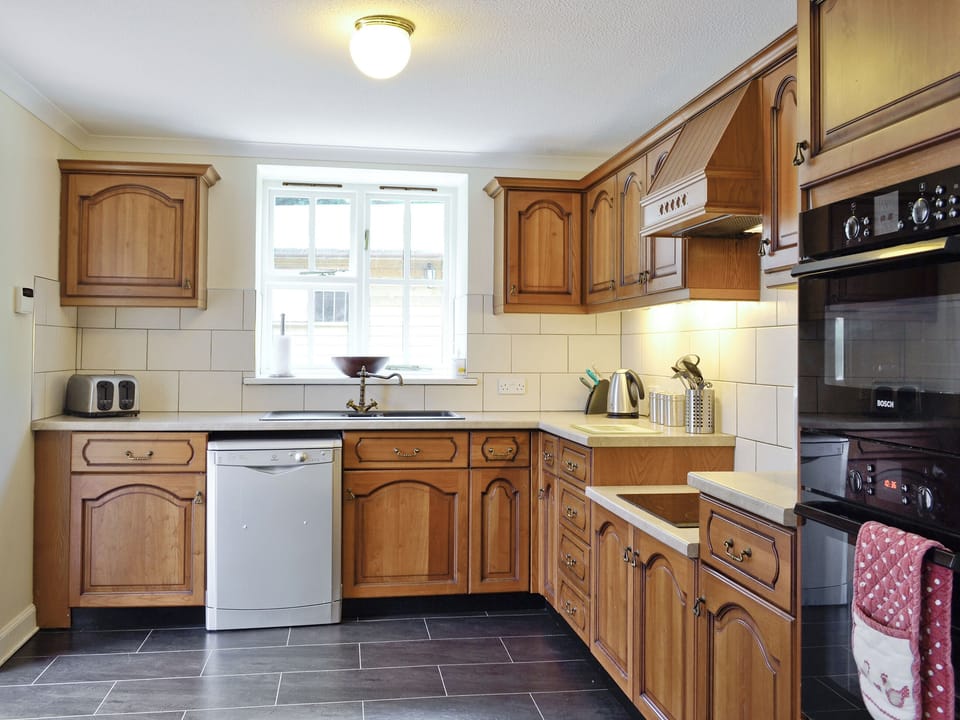 Kitchen | Auchendennan - Burnbeag, Arden, Alexandria