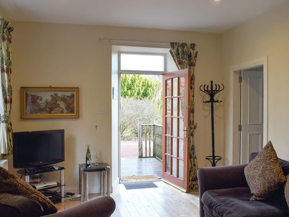 Delightful open plan living space | Rose Cottage - Auchendennan, Arden, Alexandria