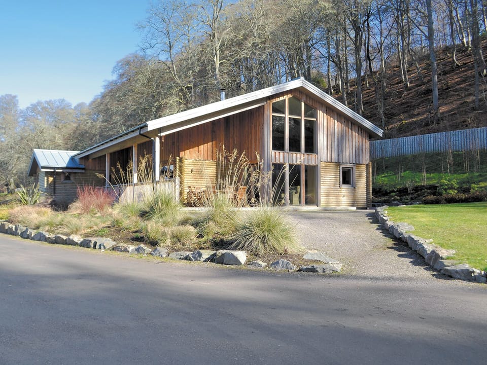Exterior | Ness Castle Estate - Ghillie&rsquo;s Lodge, Inverness