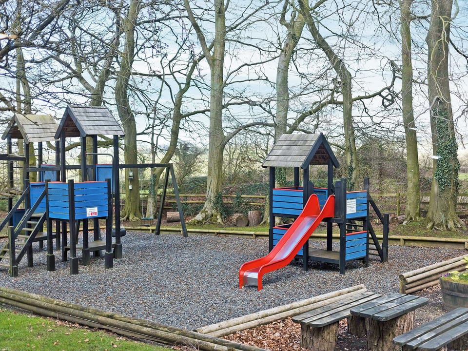 Children&rsquo;s play area with safety surface | Knockerdown Cottages, Carsington, near Ashbourne