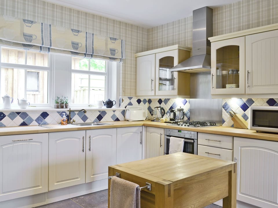 Kitchen/diner | Ness Castle Estate - Benula Lodge, Inverness