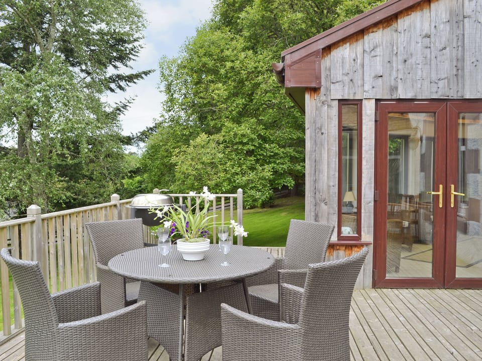 Sitting-out-area | Ness Castle Estate - Benula Lodge, Inverness