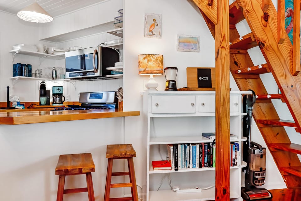 House, Multiple Beds (Antilles Beach Cottage 2) | Interior