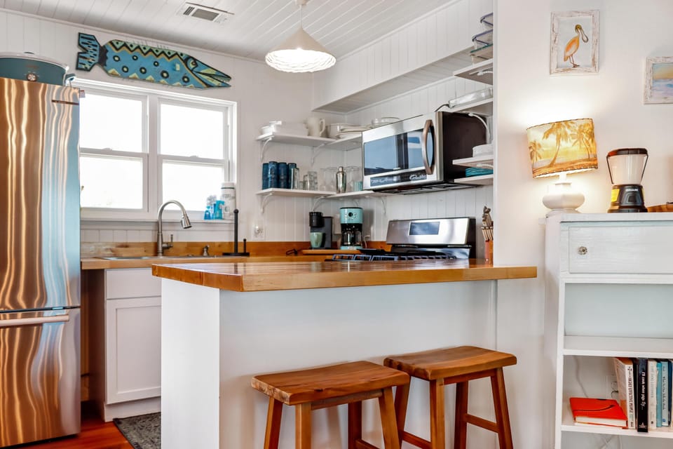 House, Multiple Beds (Antilles Beach Cottage 2) | Private kitchen