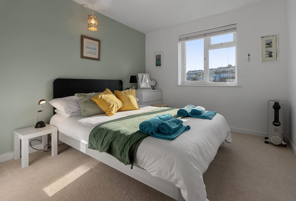 Harbour Heights, Brixham: Bright and comfortable bedroom