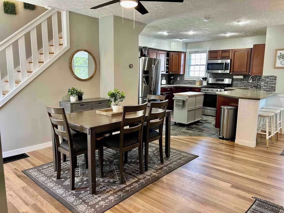 Dining area just off the kitchen!