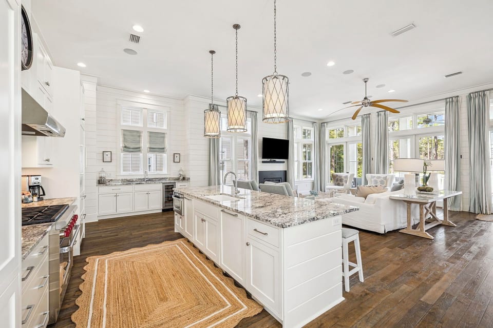 First Floor: Kitchen
