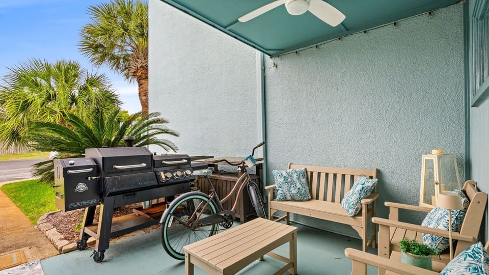 4-custom-PANHANDLE-22400FRONTBEACHRD6-25