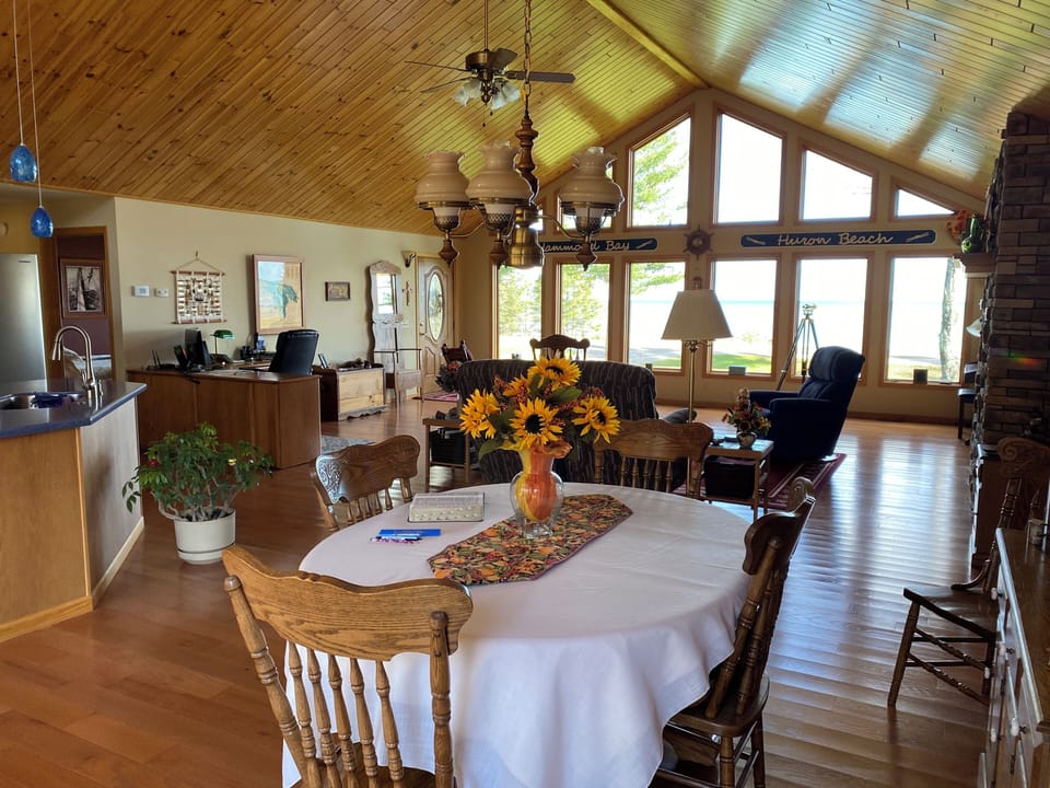 Living area for Breakfast