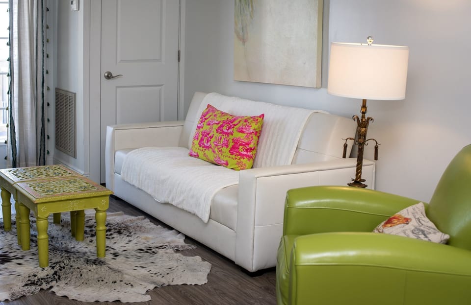 Suite, 1 King Bed, Balcony, Beach View | Living area