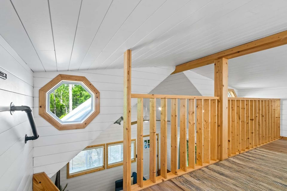 Upstairs loft view