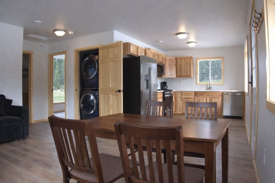 Cabin, Mountain View | Dining