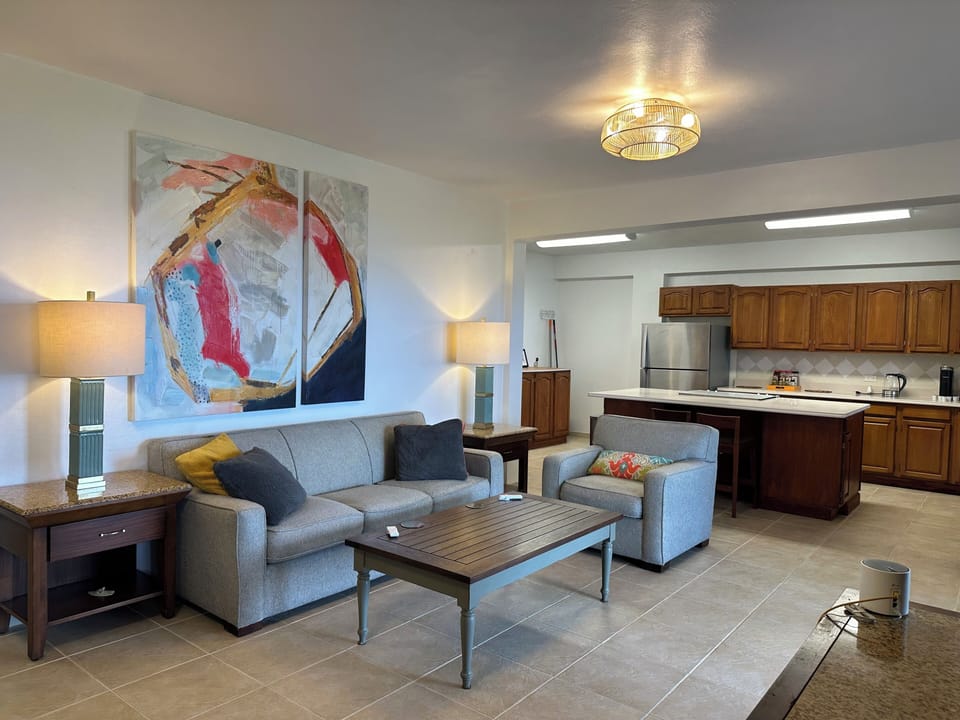 Living room & Kitchen