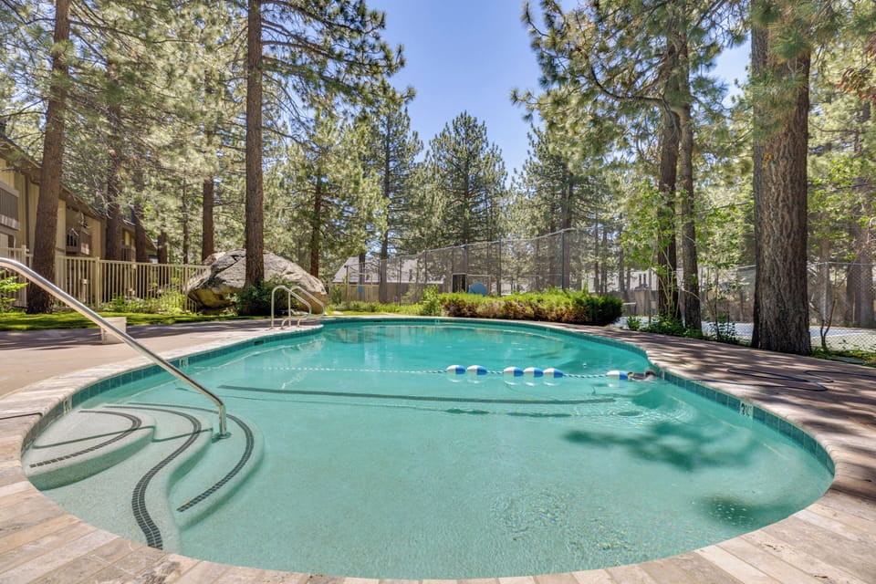 Horizon 4 Condos | Community Amenities