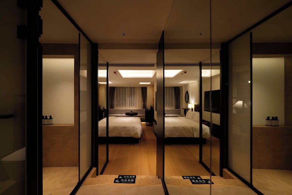 Design Double Room, City View | Bathroom | Free toiletries, hair dryer, slippers, towels