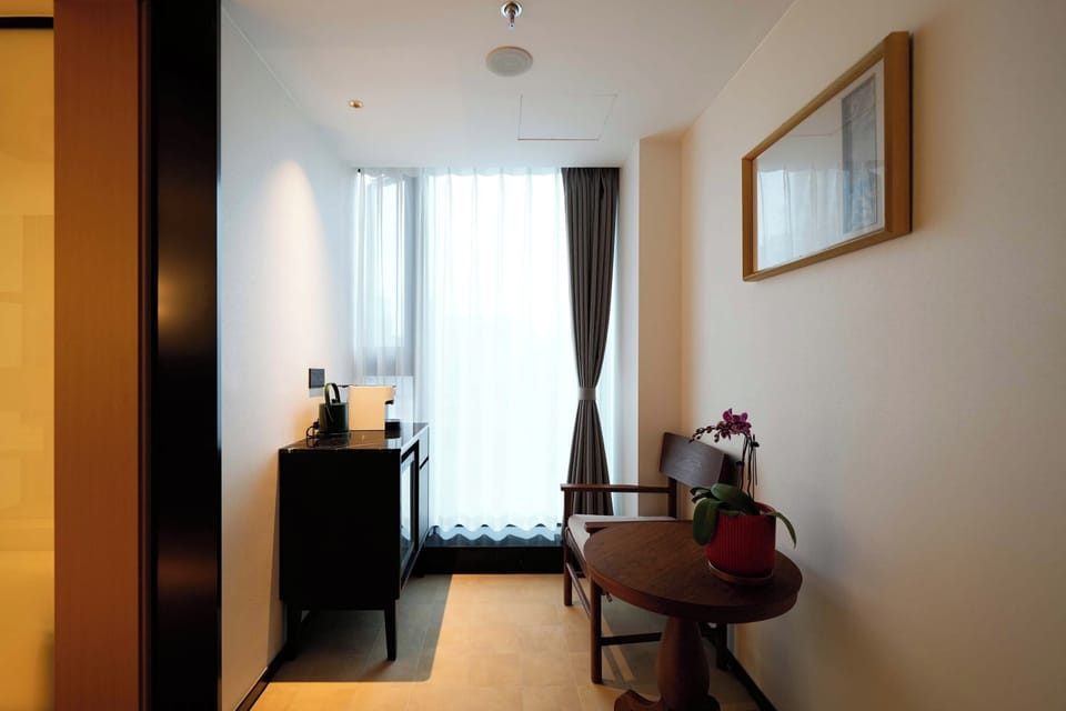 Romantic Double Room, City View | Premium bedding, individually decorated, individually furnished, desk