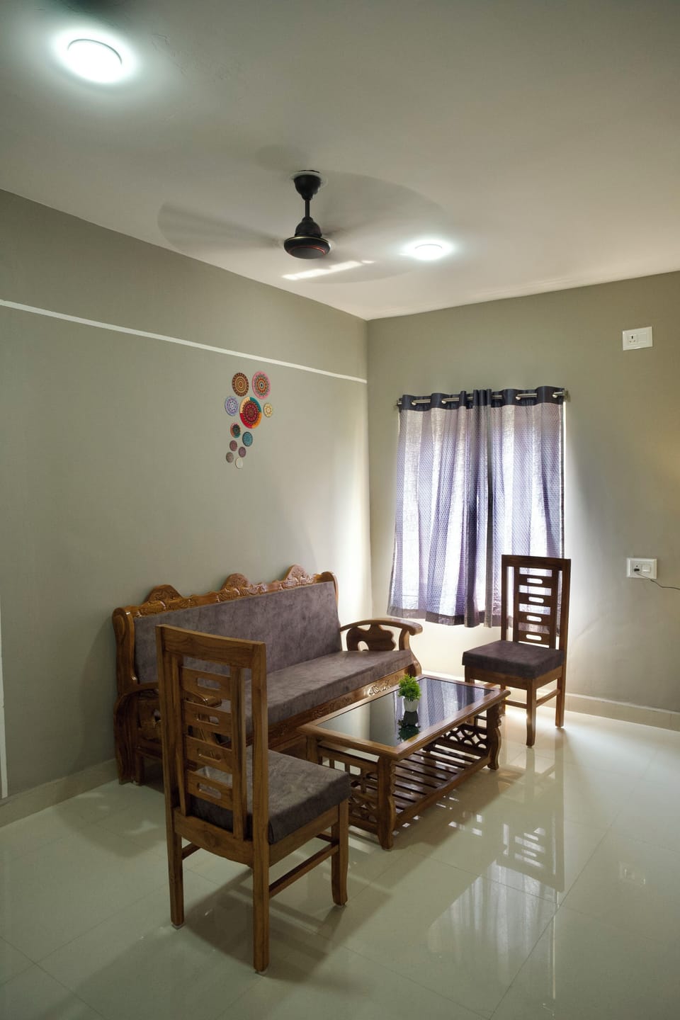 Suite, Balcony, River View | Living area