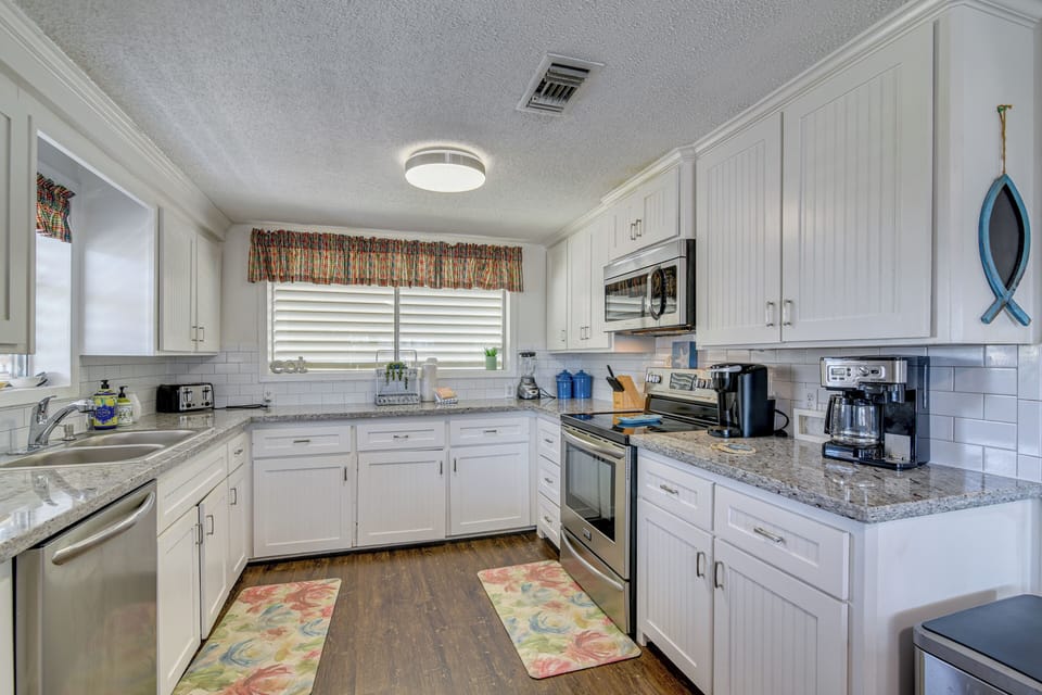 Kitchen | Refrigerator | 2nd Floor