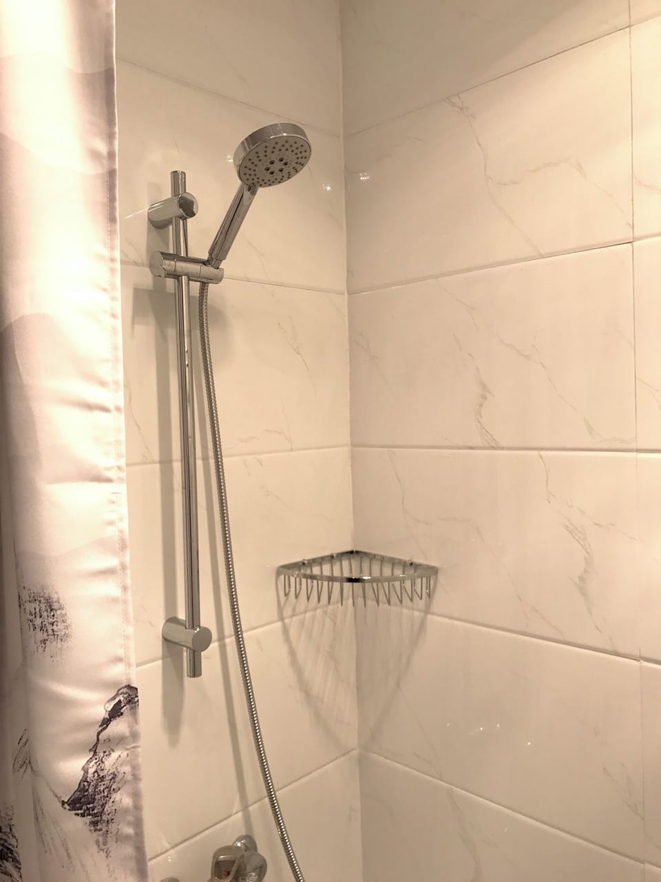 Comfort Studio, City View | Bathroom | Shower, free toiletries, hair dryer, slippers
