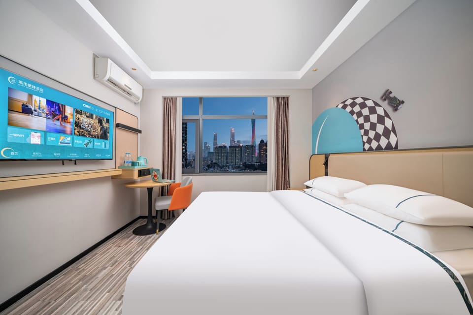 Comfort Double Room | Desk, laptop workspace