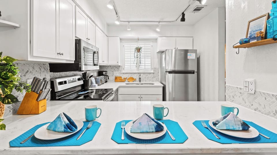 Townhome, Multiple Beds, Patio, Garden View (Portside Resort V4) | Private kitchen