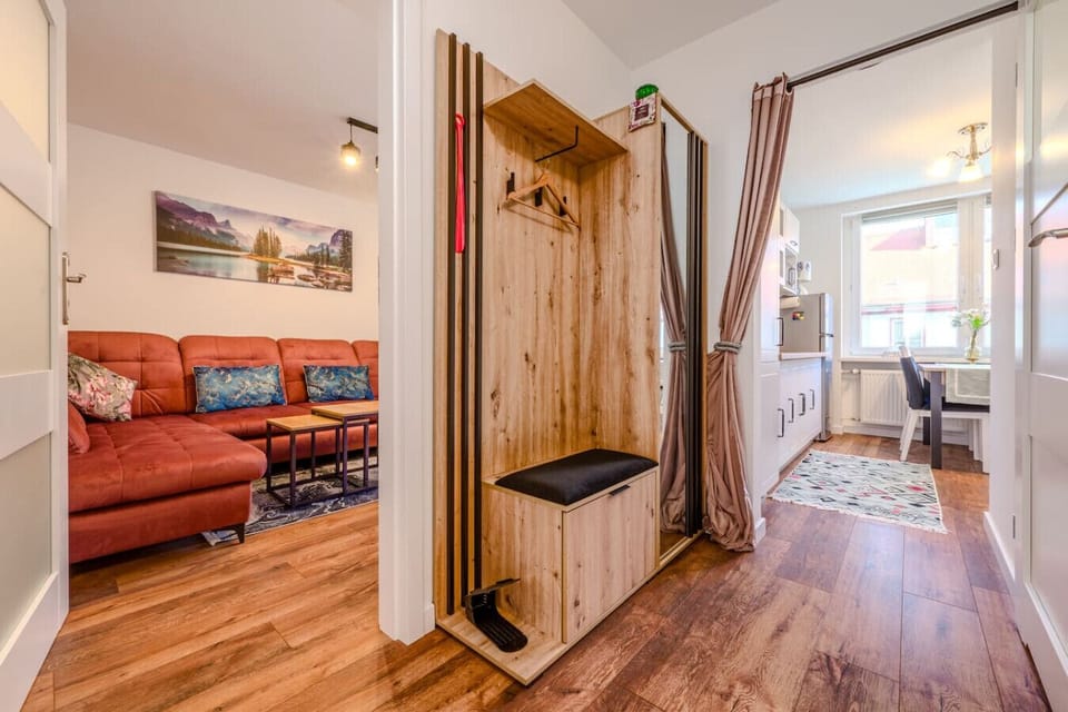Apartment Located in Wrocław Center, Old Town Square Nearby | Book Now with RENTUJEMY.COM