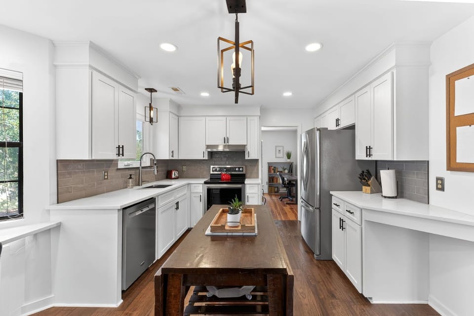 Kitchen | Live Oak Beach House | 5 22nd Ave, Isle of Palms, SC | IOP Escapes