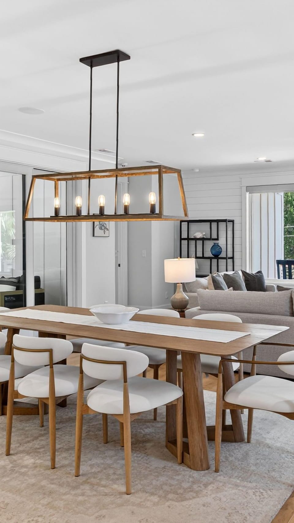 Dining | On Beach Time | 6 30th Ave, Isle of Palms, SC | IOP Escapes
