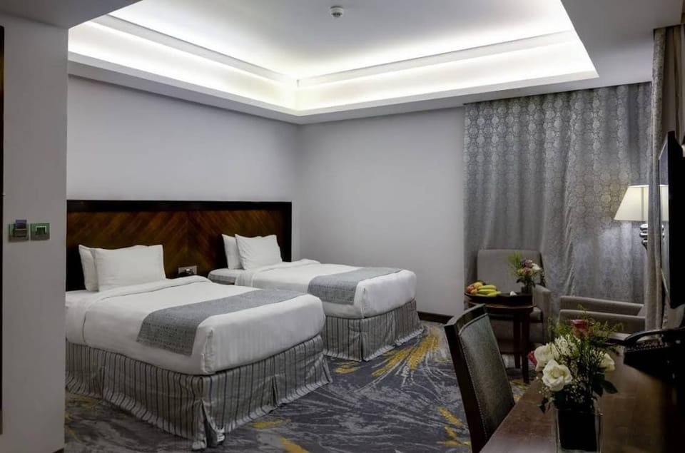 Superior Double or Twin Room, City View | In-room safe, desk, blackout drapes, soundproofing
