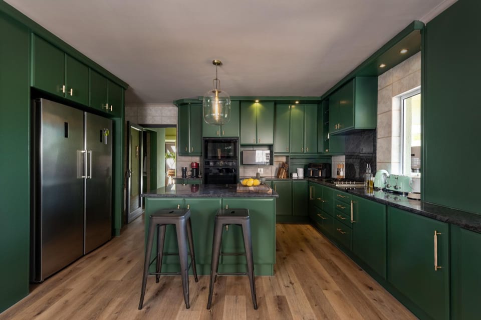 House | 5 bedrooms, Internet