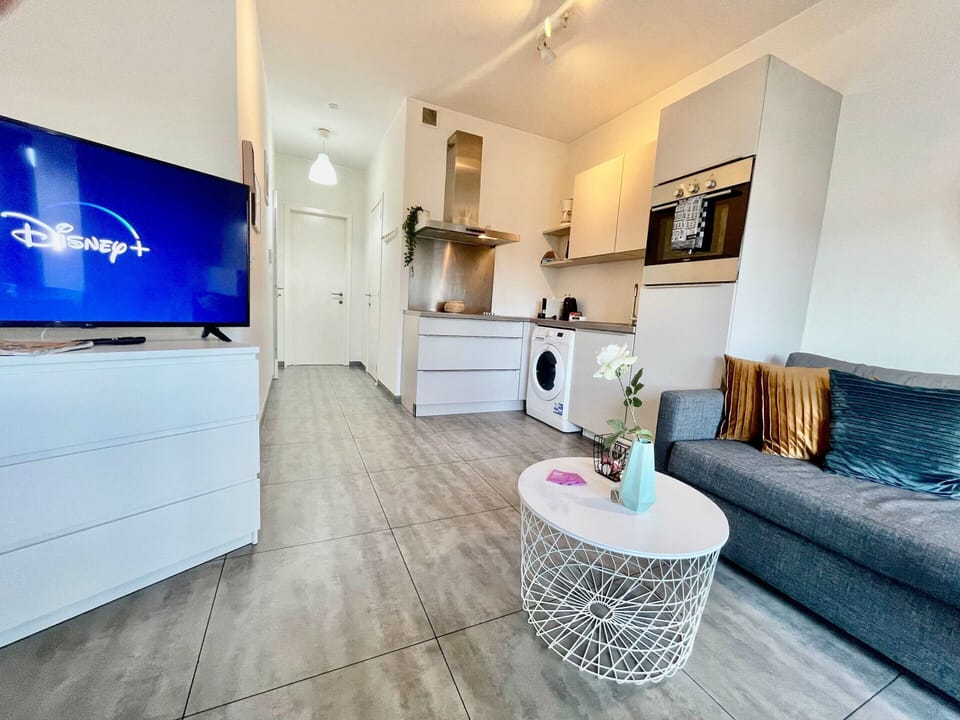 Apartment | Living room