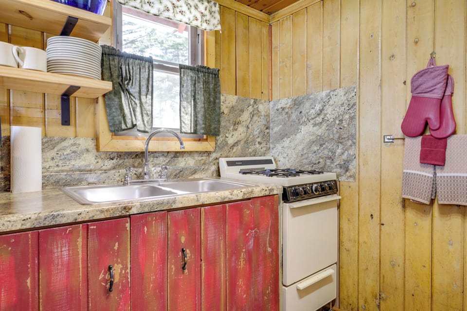 House (2 Bedrooms) | Interior