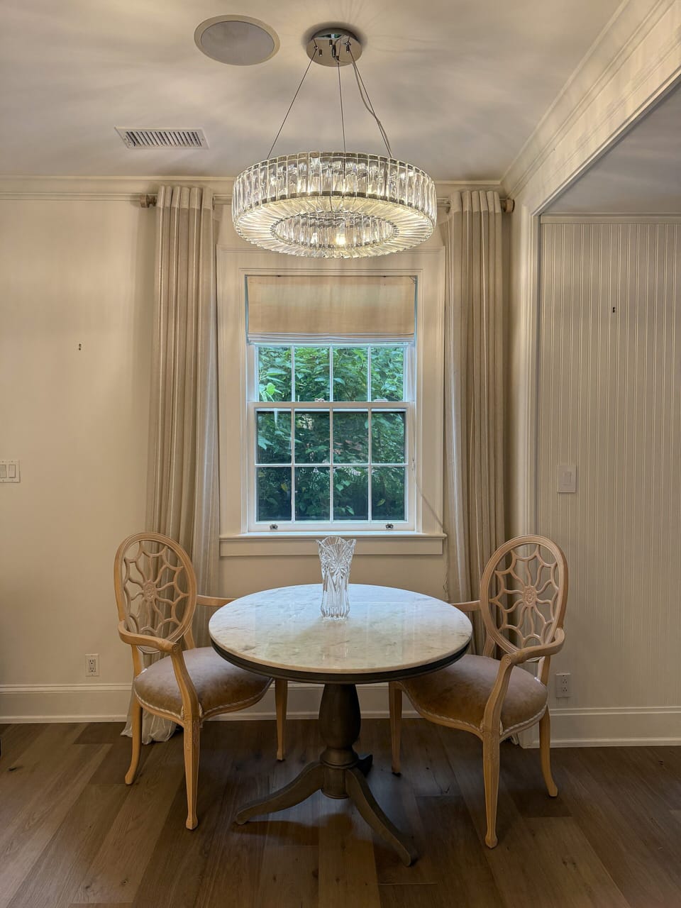 breakfast table