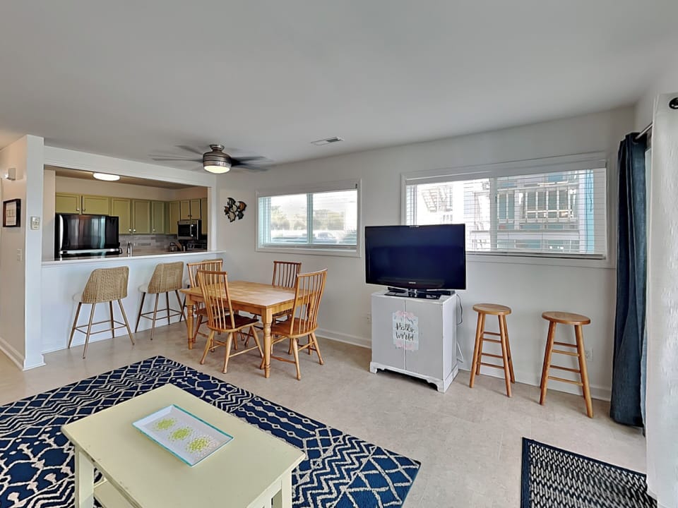 Living Room - Smart TV