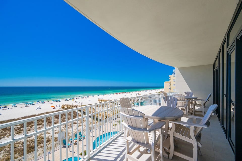 Condo, 4 Bedrooms | Outdoor dining