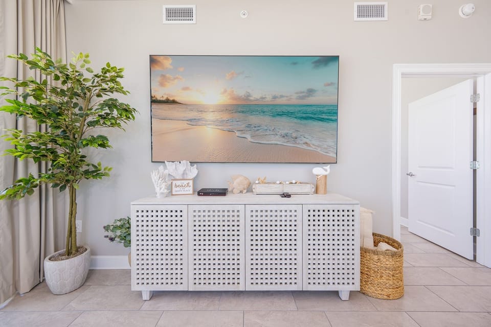 Condo, 4 Bedrooms | Interior
